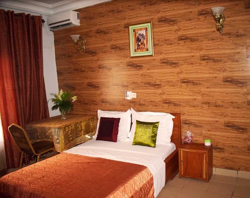 Toundalia Residence Yaoundé Cameră foto